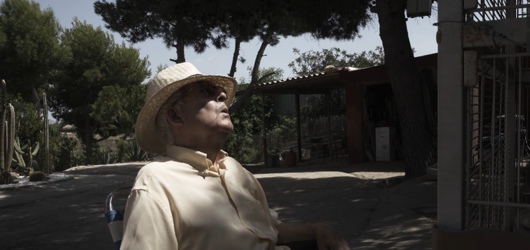 Fotograma del cortometraje La Gàbia