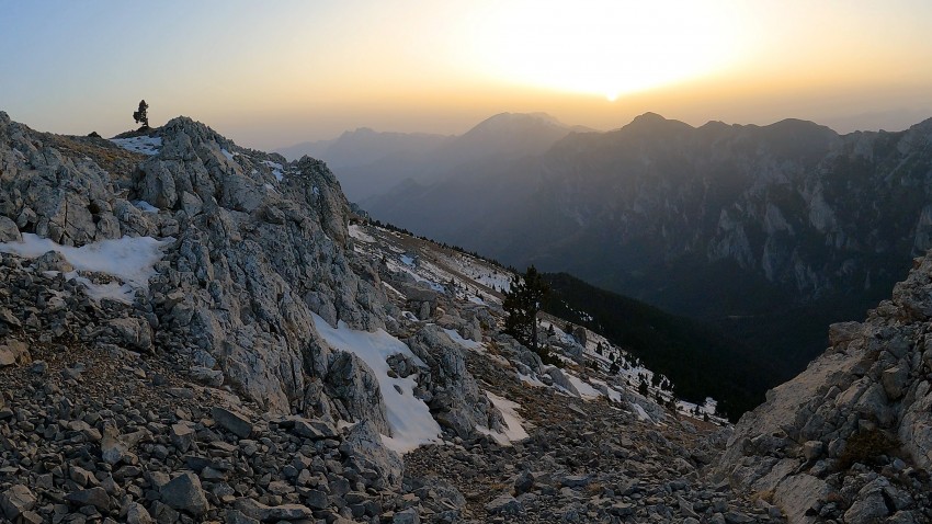 Fotograma del documental Entre montañas
