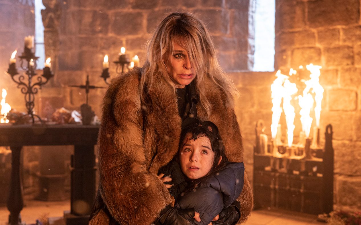 Fotograma de la película "La ermita"