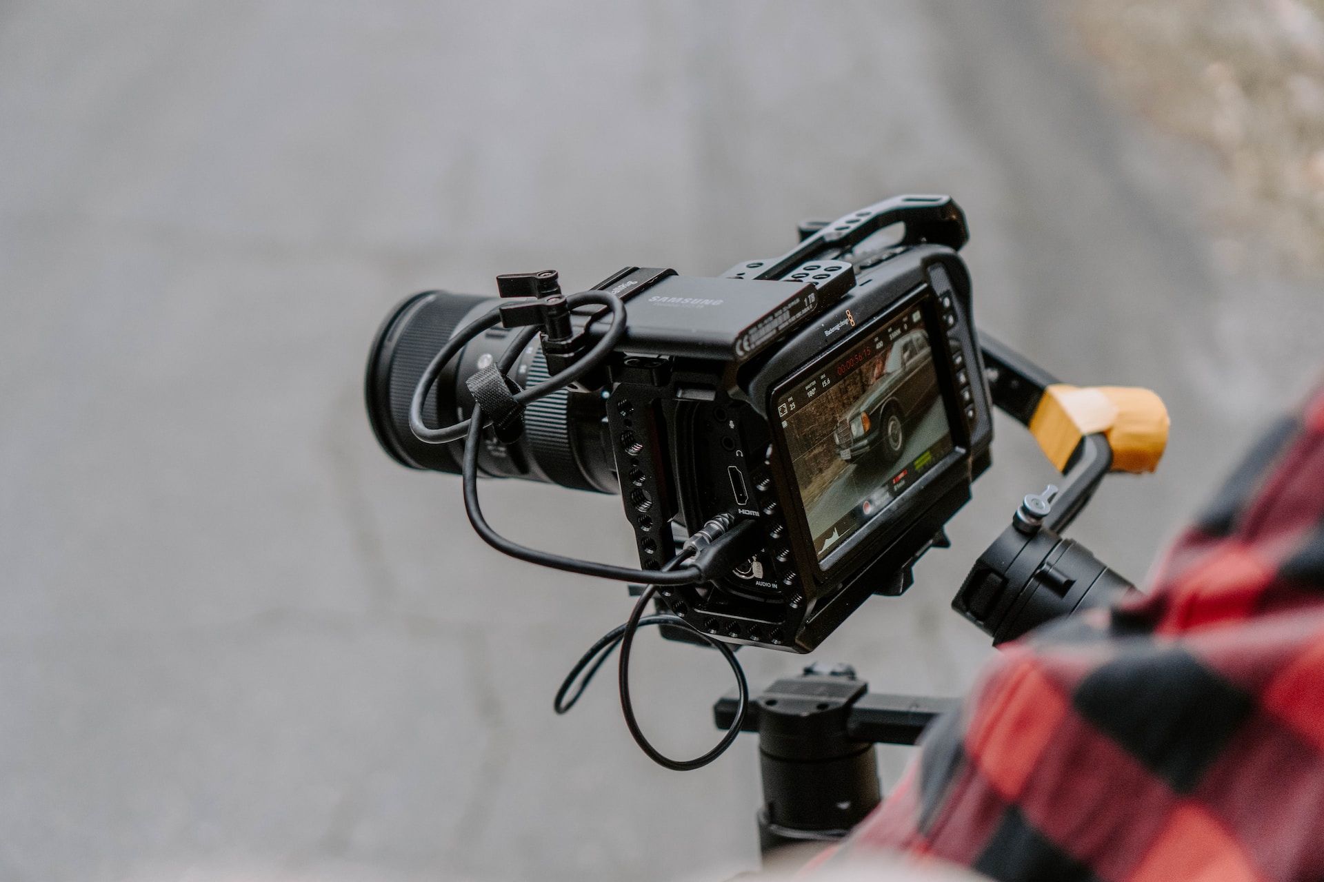Cámara de vídeo grabando, vista dese arriba