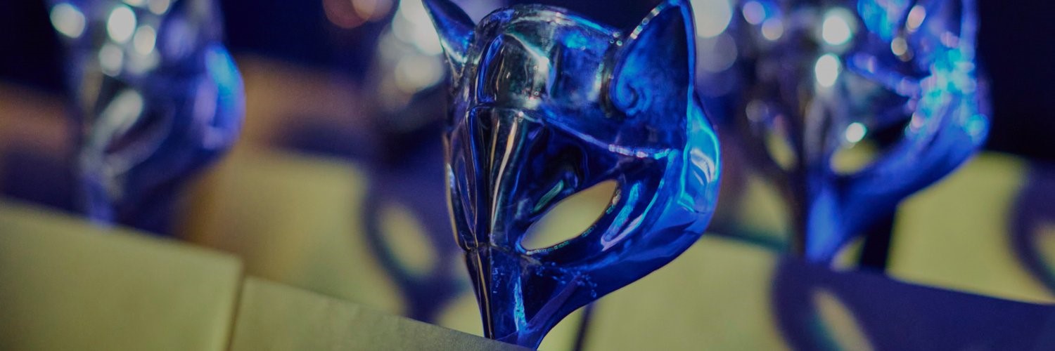 Imagen de varias estatuillas de los premios Feroz