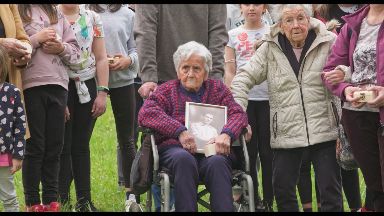 Fotograma de la película "Popel"