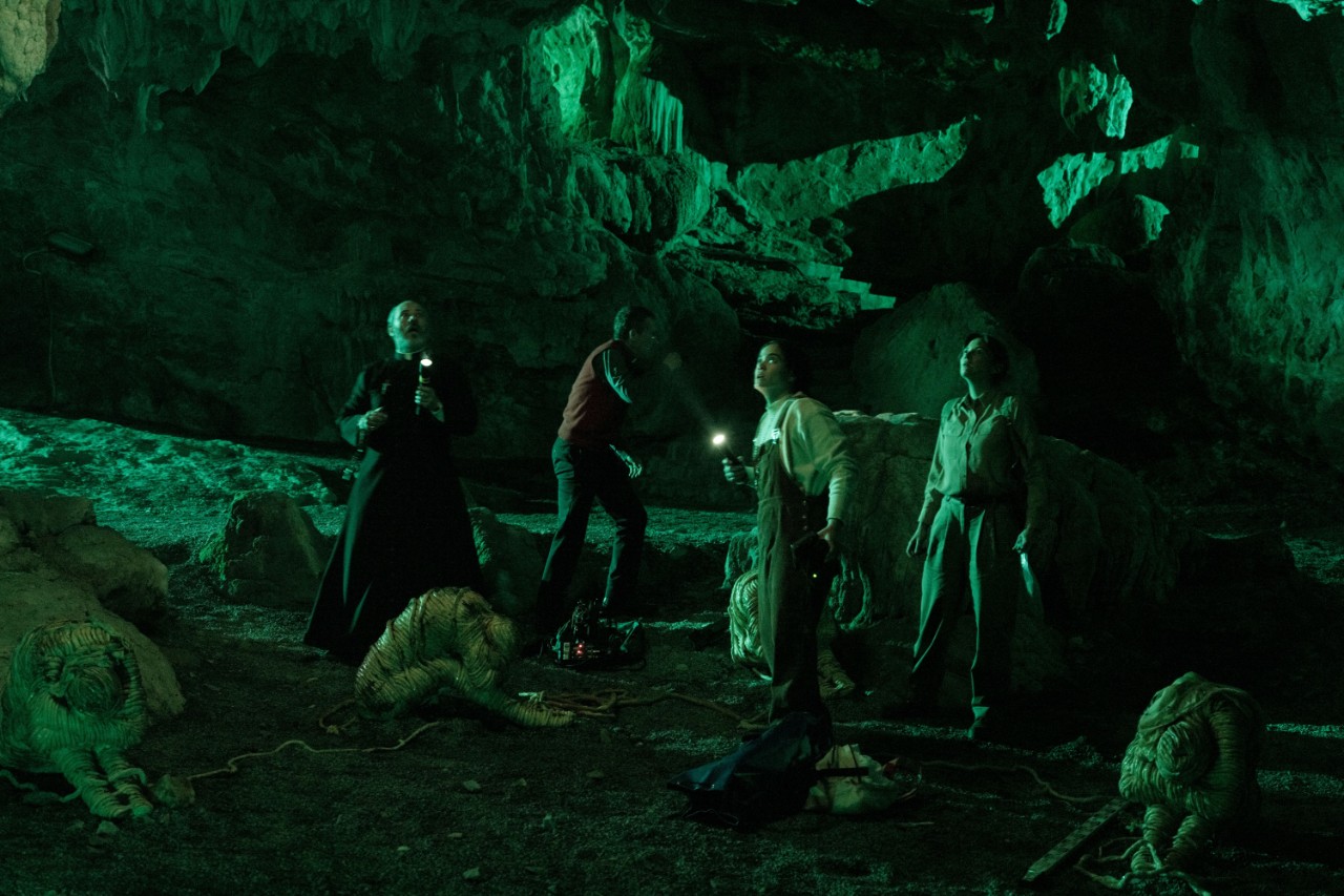 Fotograma de la película "Anatema"