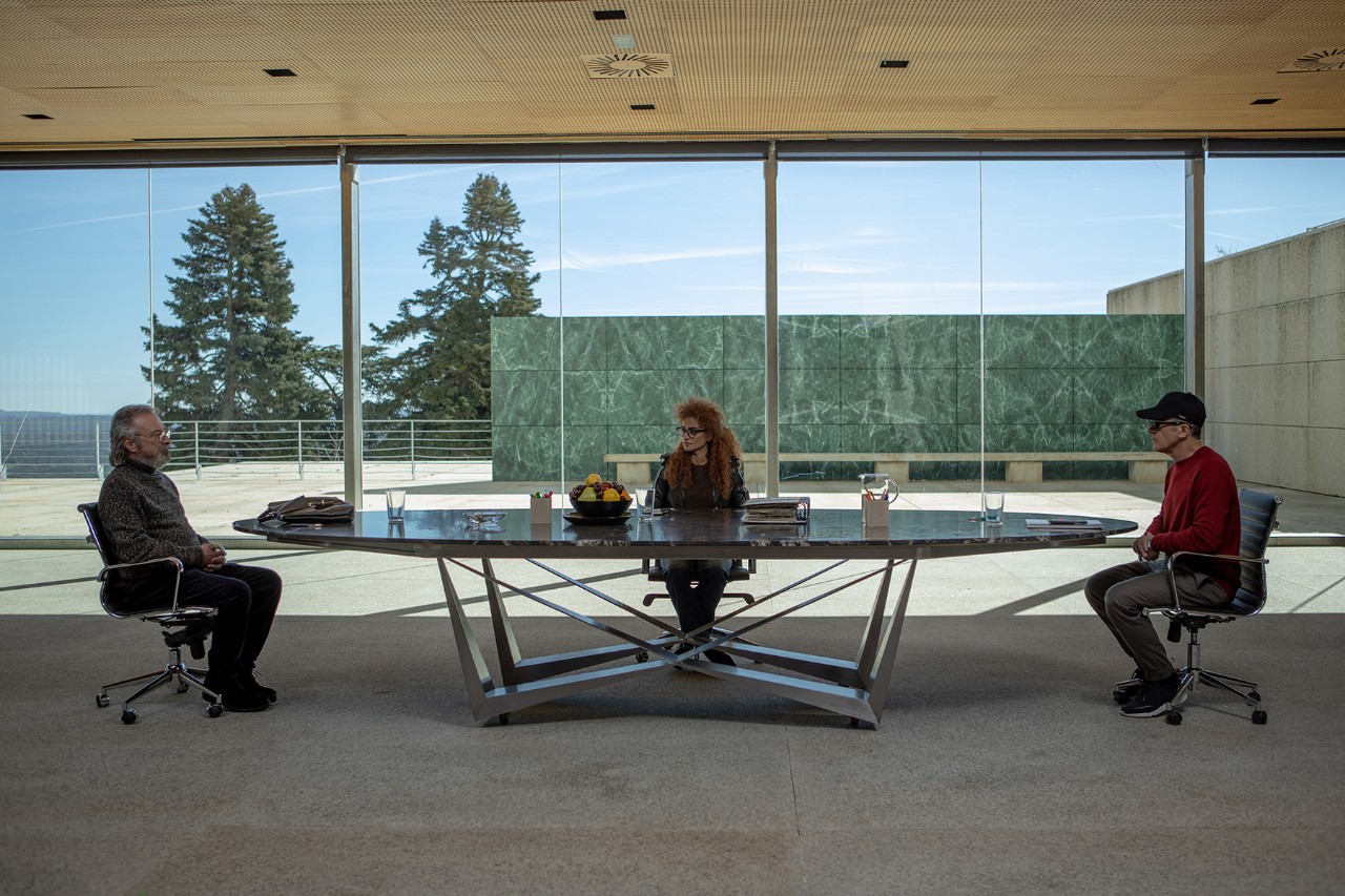 Fotograma de la película Competencia Oficial