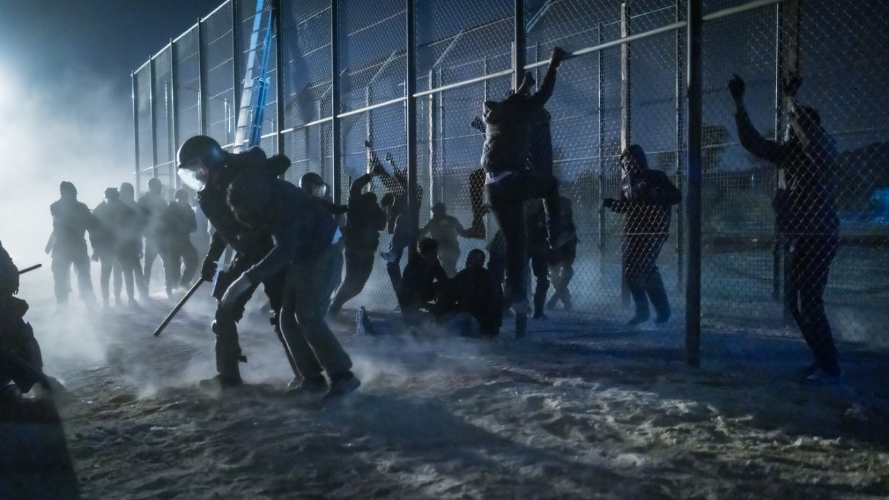 Fotograma de la película "El salto"
