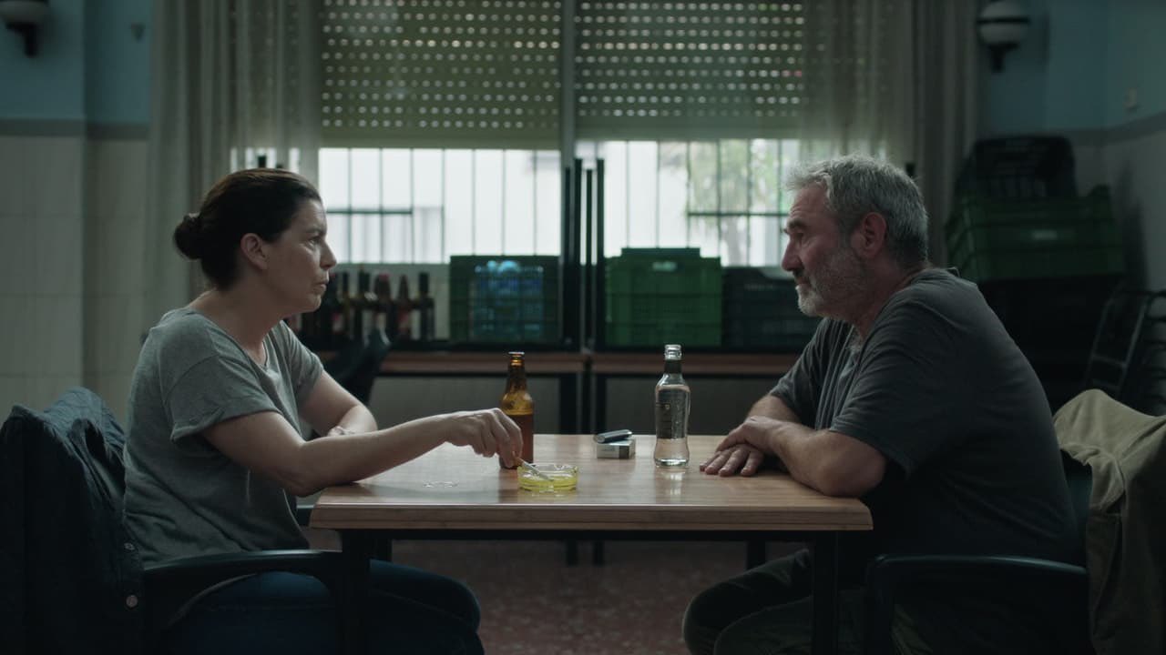 Fotograma de la película "La terra negra"