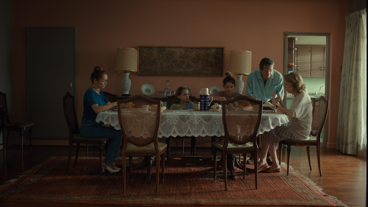 Fotograma de la película "Reinas"