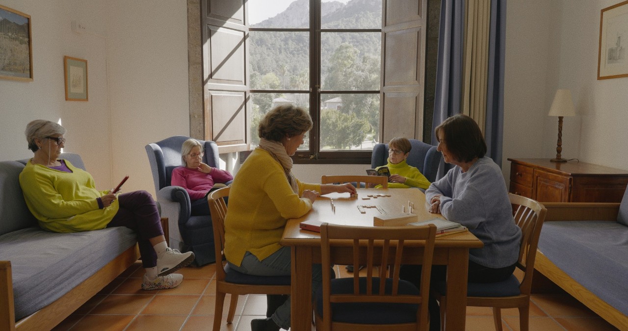 Fotograma de la película "Cien libros juntas"