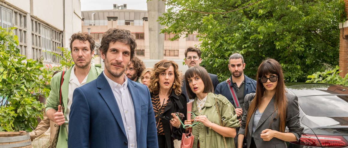 Fotograma de la película "Al otro barrio"