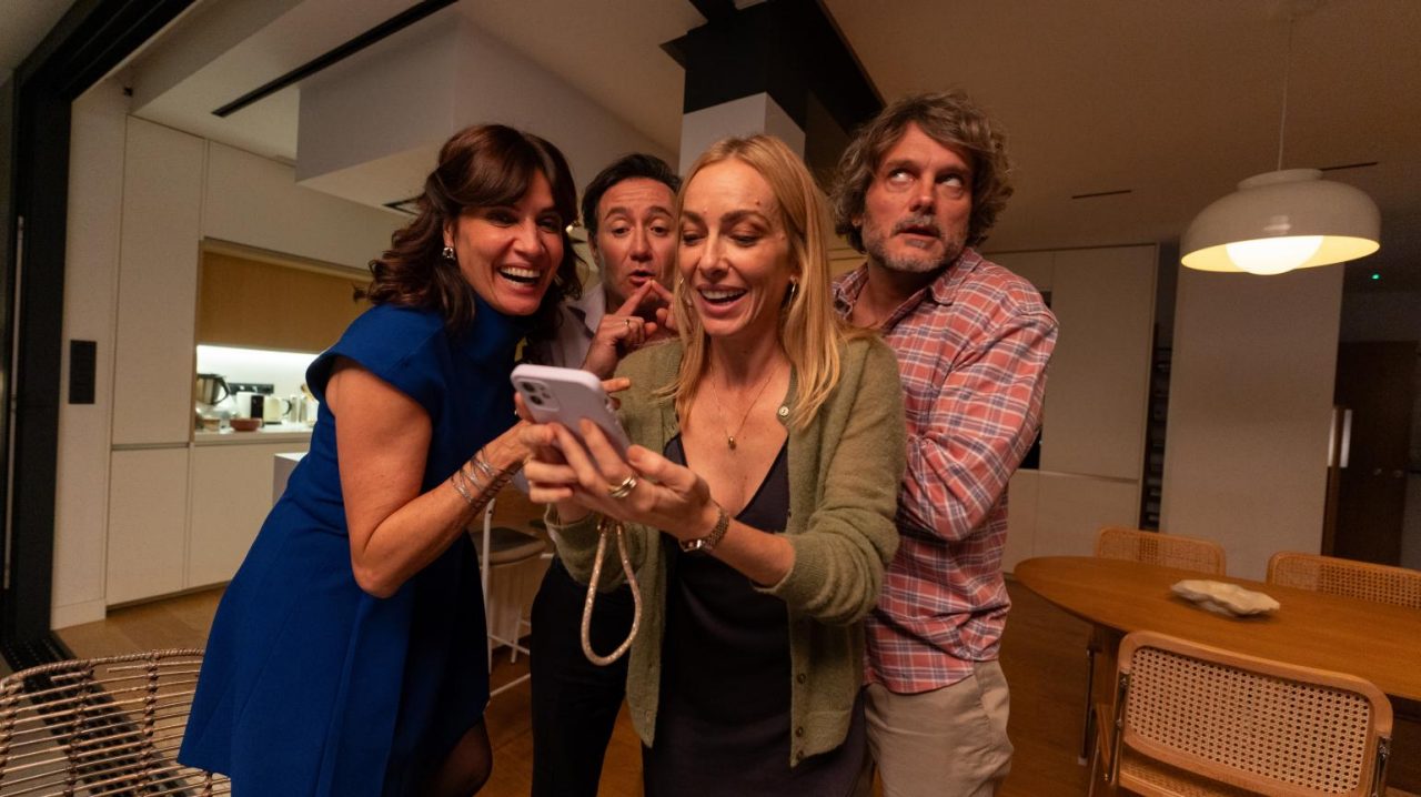 Fotograma de la película "Solos"