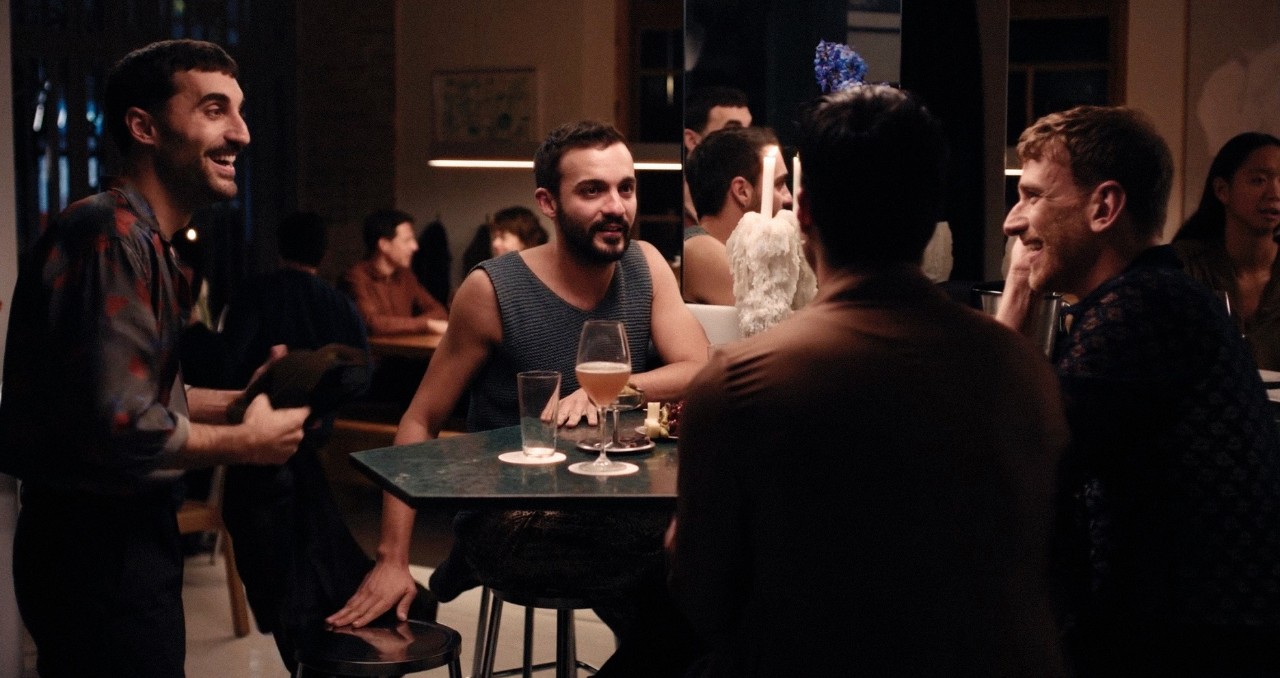 Fotograma de la película "Un altre home"