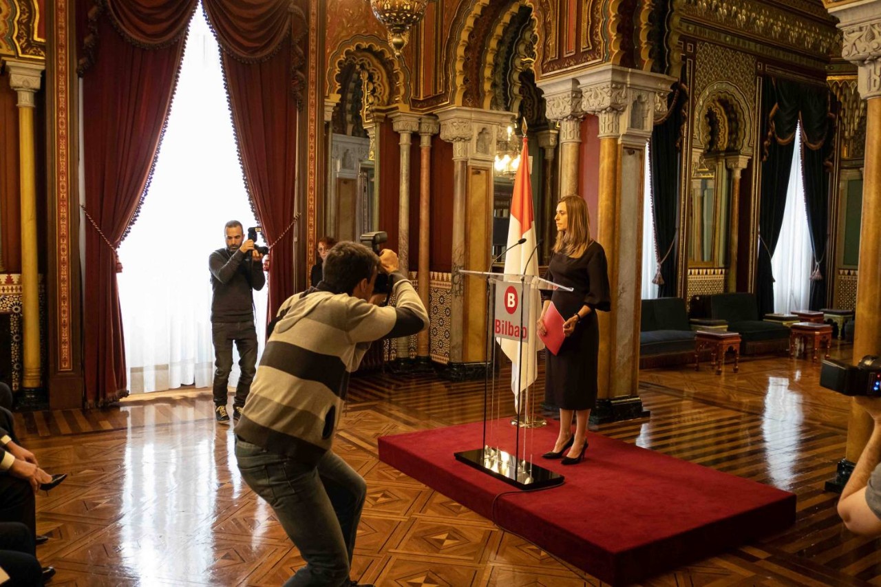 Fotograma de la serie Intimidad