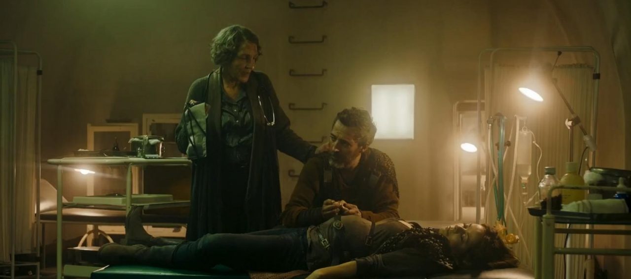 Fotograma de la película "Invasión"