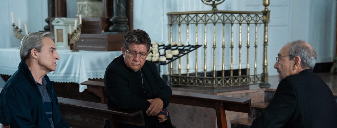 Fotograma de la película "La luz"
