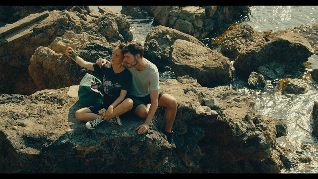 Fotograma de la película "Notas sobre un verano"